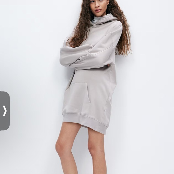 Divided Tan Hooded Cotton Dress - Picture 4 of 13